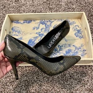 Calvin Klein 'Gayle' Pointy Toe Pump